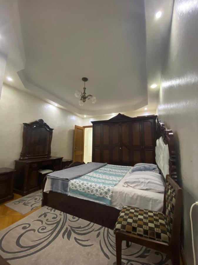 Apartment Ge Zvezda Batumi Exterior photo