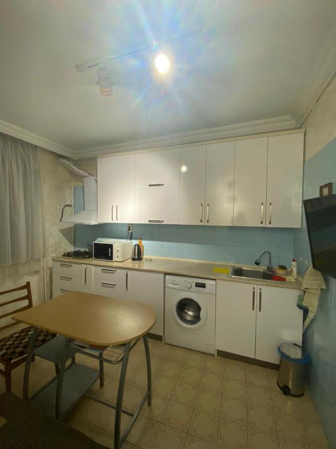 Apartment Ge Zvezda Batumi Exterior photo