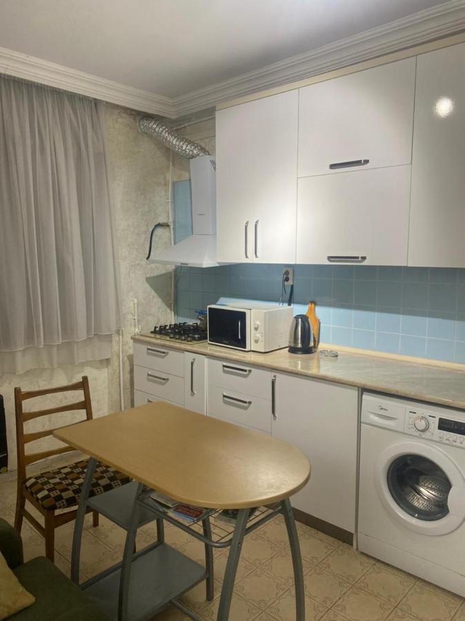 Apartment Ge Zvezda Batumi Exterior photo