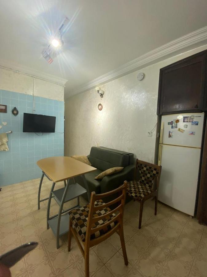 Apartment Ge Zvezda Batumi Exterior photo